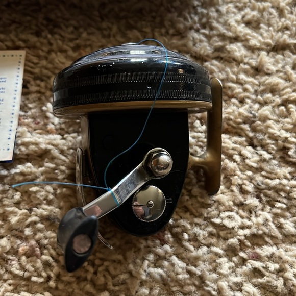 Vintage stream & lake fishing reel - Picture 3 of 5
